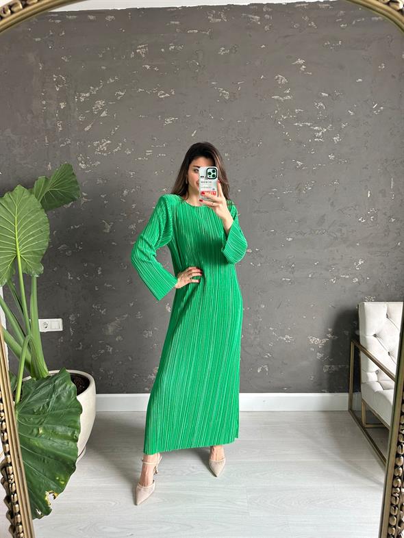 Yeşil Piliseli Basic Elbise