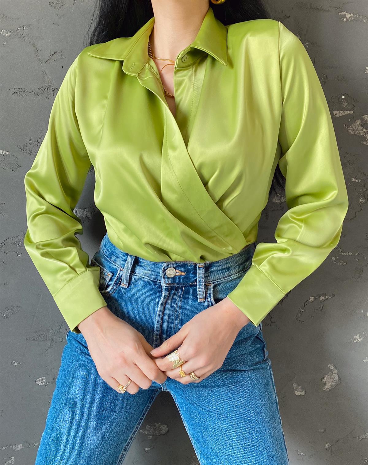 Fıstık Yeşili Vatkalı Bluz