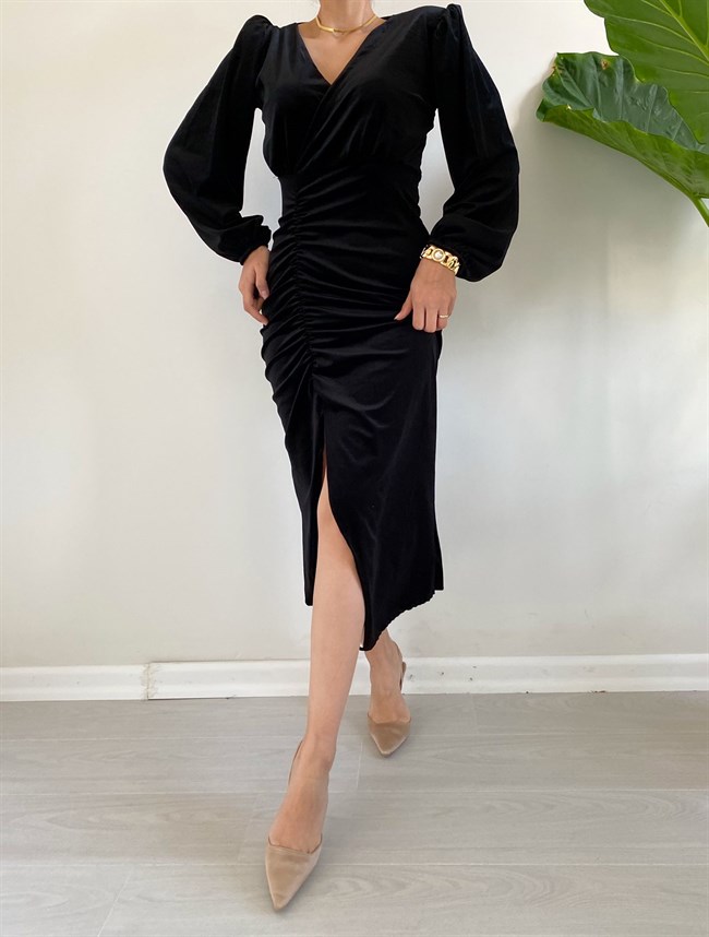Siyah Vatkalı Kadife Elbise