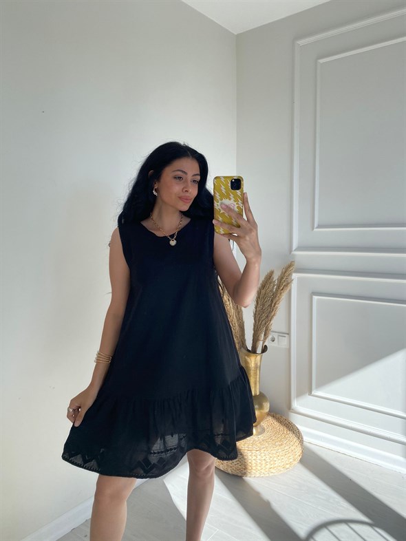 Siyah Desenli Kolsuz Ferah Elbise