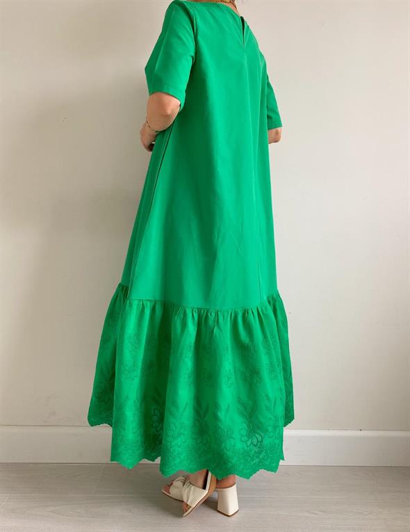 Yeşil Eteği Brodeli Elbise
