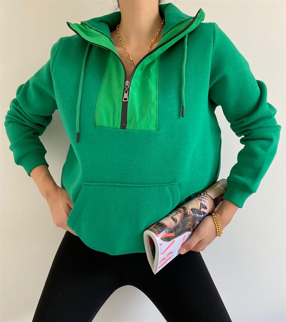Yeşil Kanguru Cepli Basıc Sweat