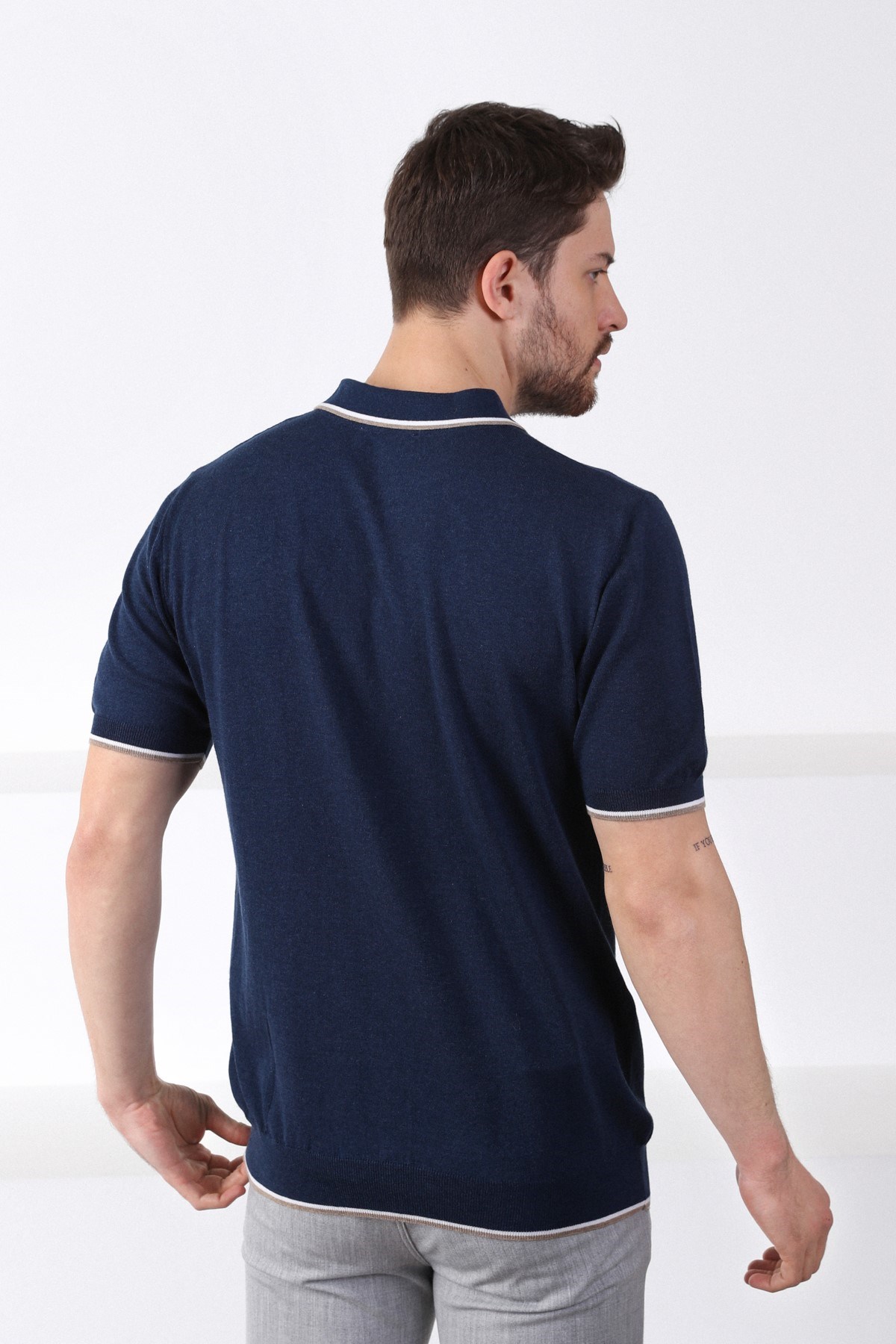 Ferraro A.Laci/Beyaz Yaka Şerit Düğmeli Erkek Pamuk Triko T-Shirt