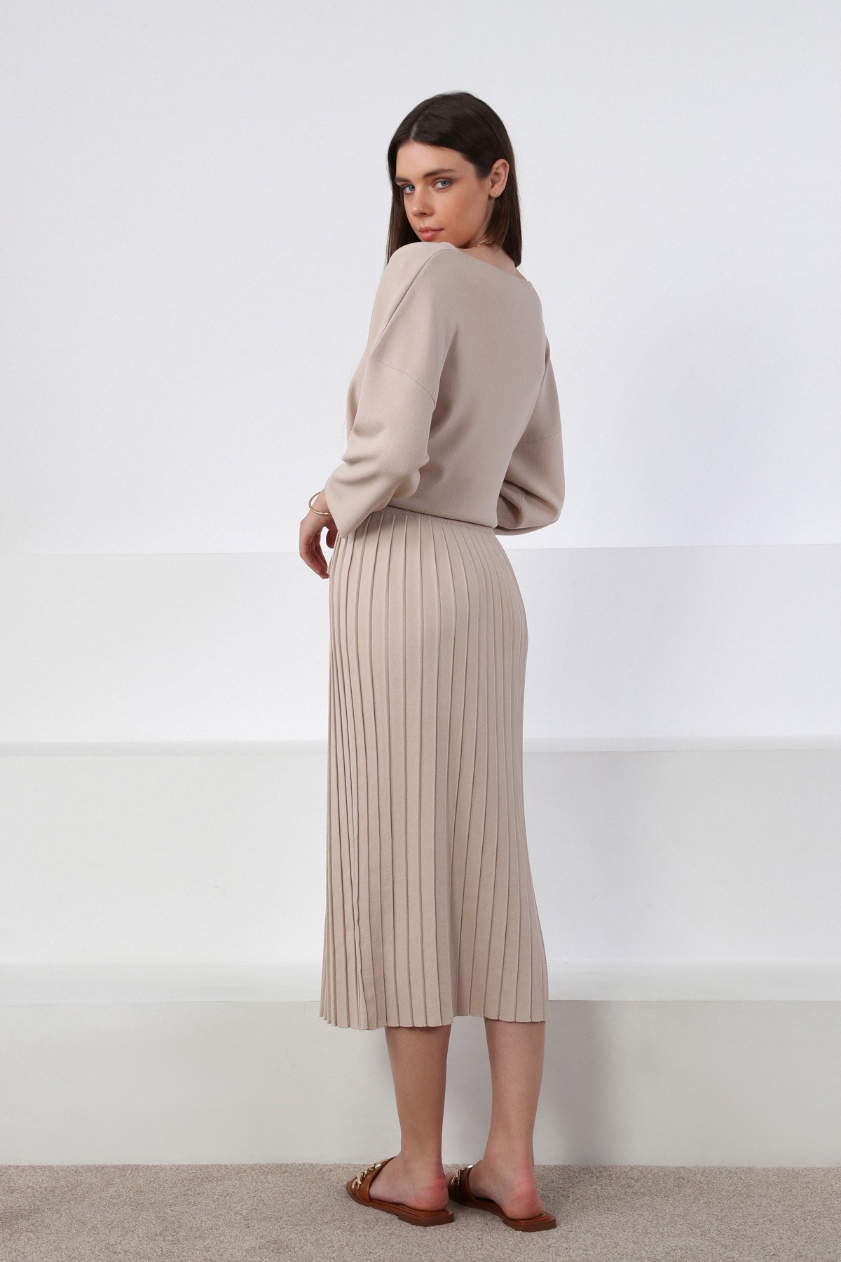 Ferraro Bej Midi Boy Pileli Kadın Triko Etek