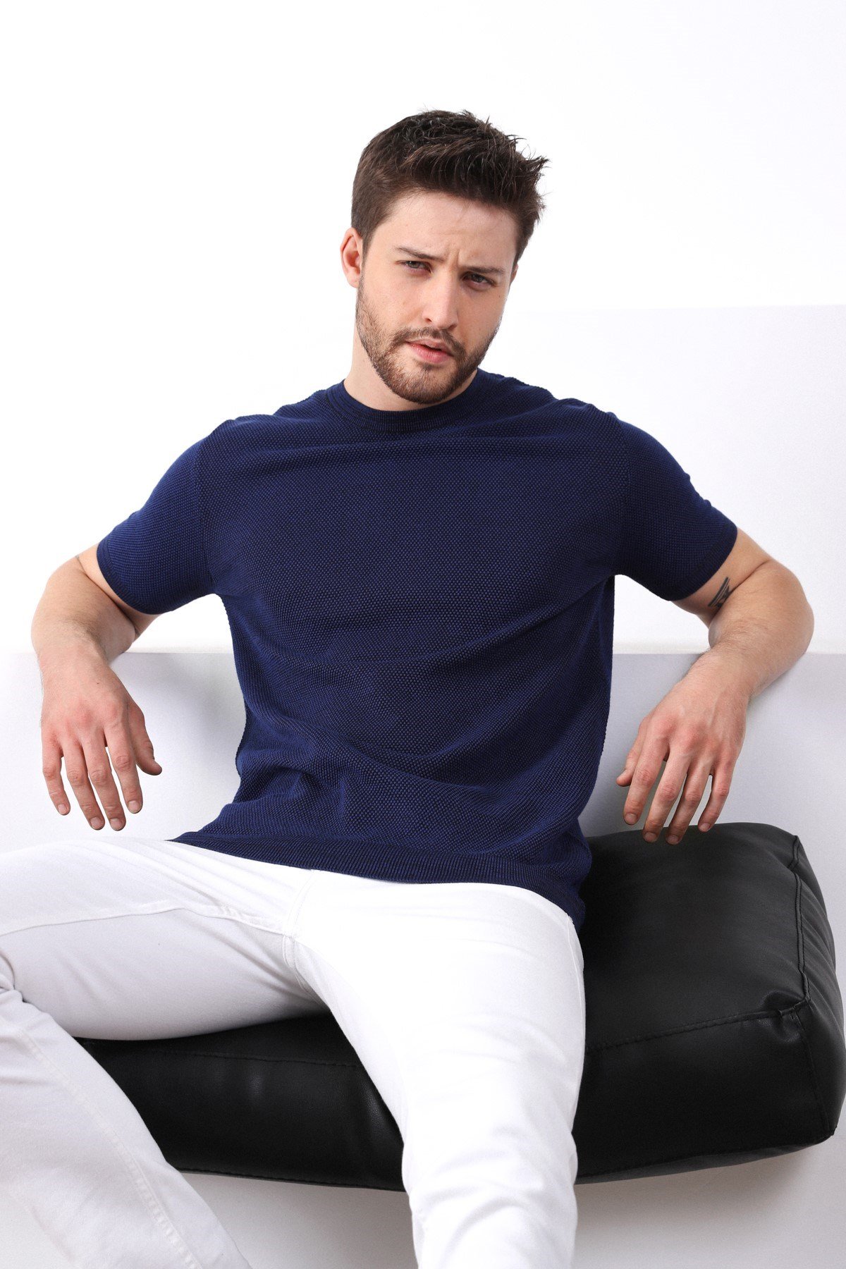 Ferraro Saks/Siyah Kuşgözü Desenli Bisiklet Yaka Erkek Triko T-Shirt