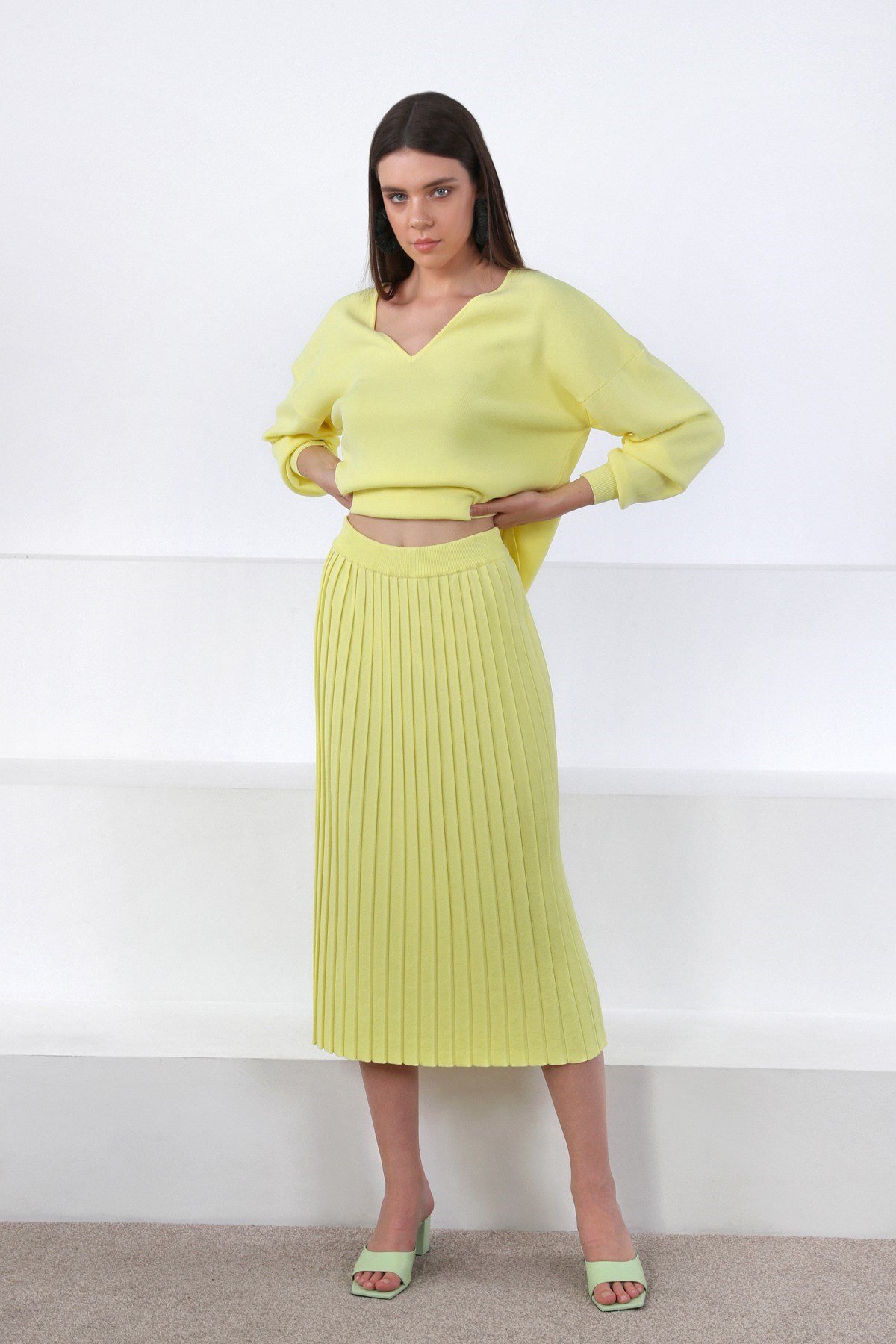 Ferraro Sarı Midi Boy Pileli Kadın Triko Etek