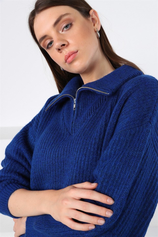 Ferraro Saks Fermuarlı Yarım Balıkçı Yaka Oversize Kadın Triko Kazak