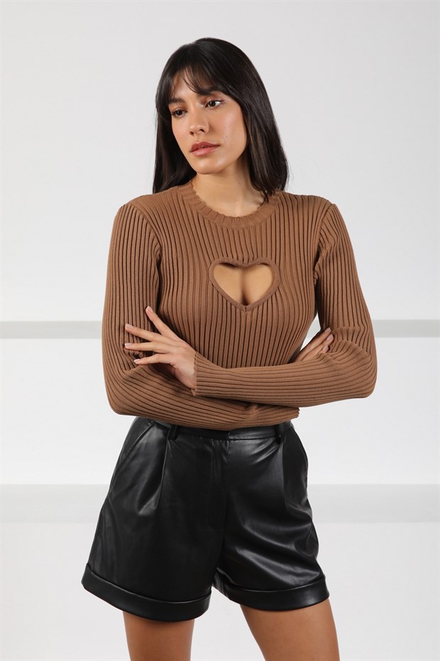 Ferraro Camel Bisiklet Yaka Kalp Detaylı Uzun Kollu Kadın Triko Bodysuit