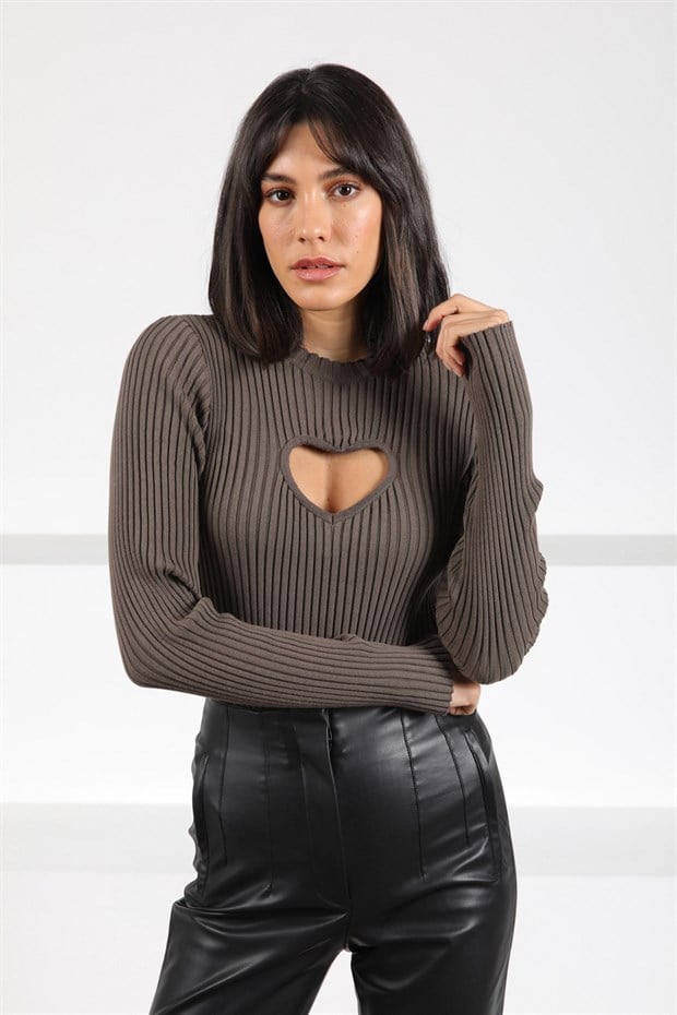 Ferraro Haki Bisiklet Yaka Kalp Detaylı Uzun Kollu Kadın Triko Bodysuit