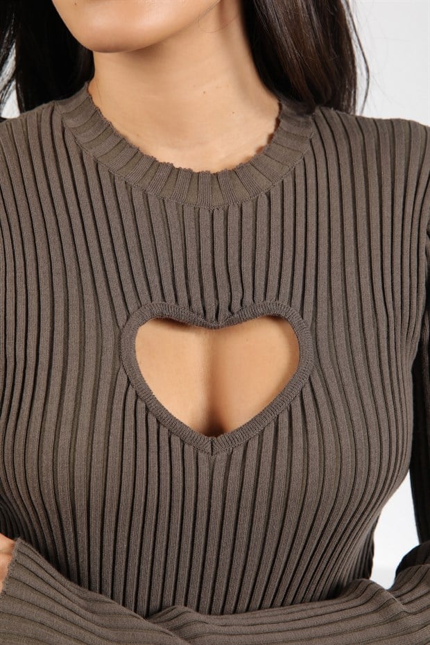 Ferraro Haki Bisiklet Yaka Kalp Detaylı Uzun Kollu Kadın Triko Bodysuit