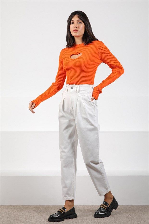 Ferraro Orange Bisiklet Yaka Kalp Detaylı Uzun Kollu Kadın Triko Bodysuit