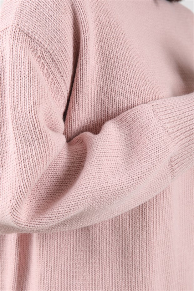 Ferraro Pembe Uzun Kollu Bisiklet Yaka Kaşmirli Oversize Kadın Triko Kazak