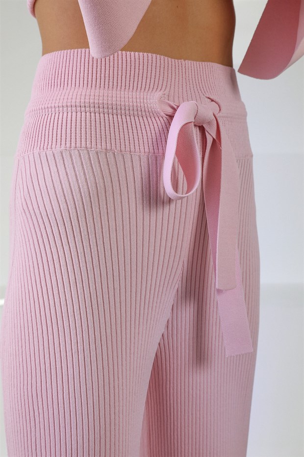 Ferraro Pembe Beli Bağcıklı Yırtmaçlı Fitilli Kadın Triko Pantolon