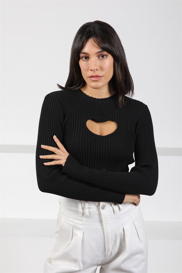 Ferraro Siyah Bisiklet Yaka Kalp Detaylı Uzun Kollu Kadın Triko Bodysuit