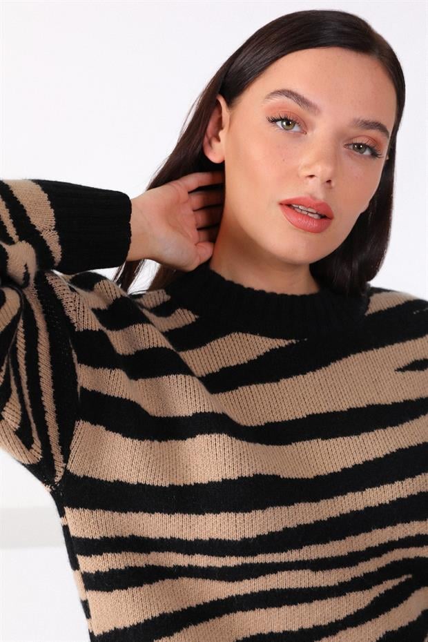 Siyah Bej Zebra Desenli %100 Saf Kaşmir Kadın Triko Kazak