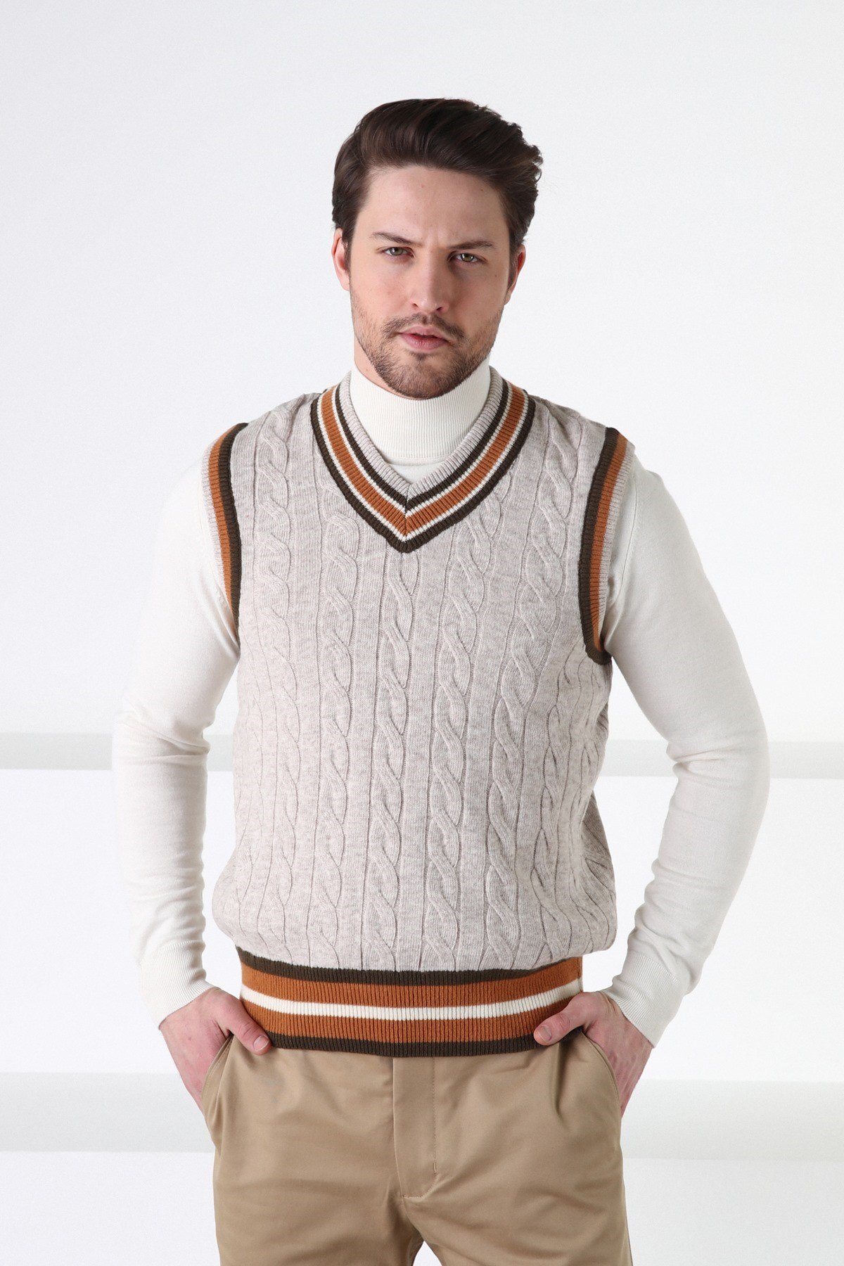 Ferraro A.Bej Örgü Desenli V Yaka %100 Kuzu Yünü Erkek Süveter
