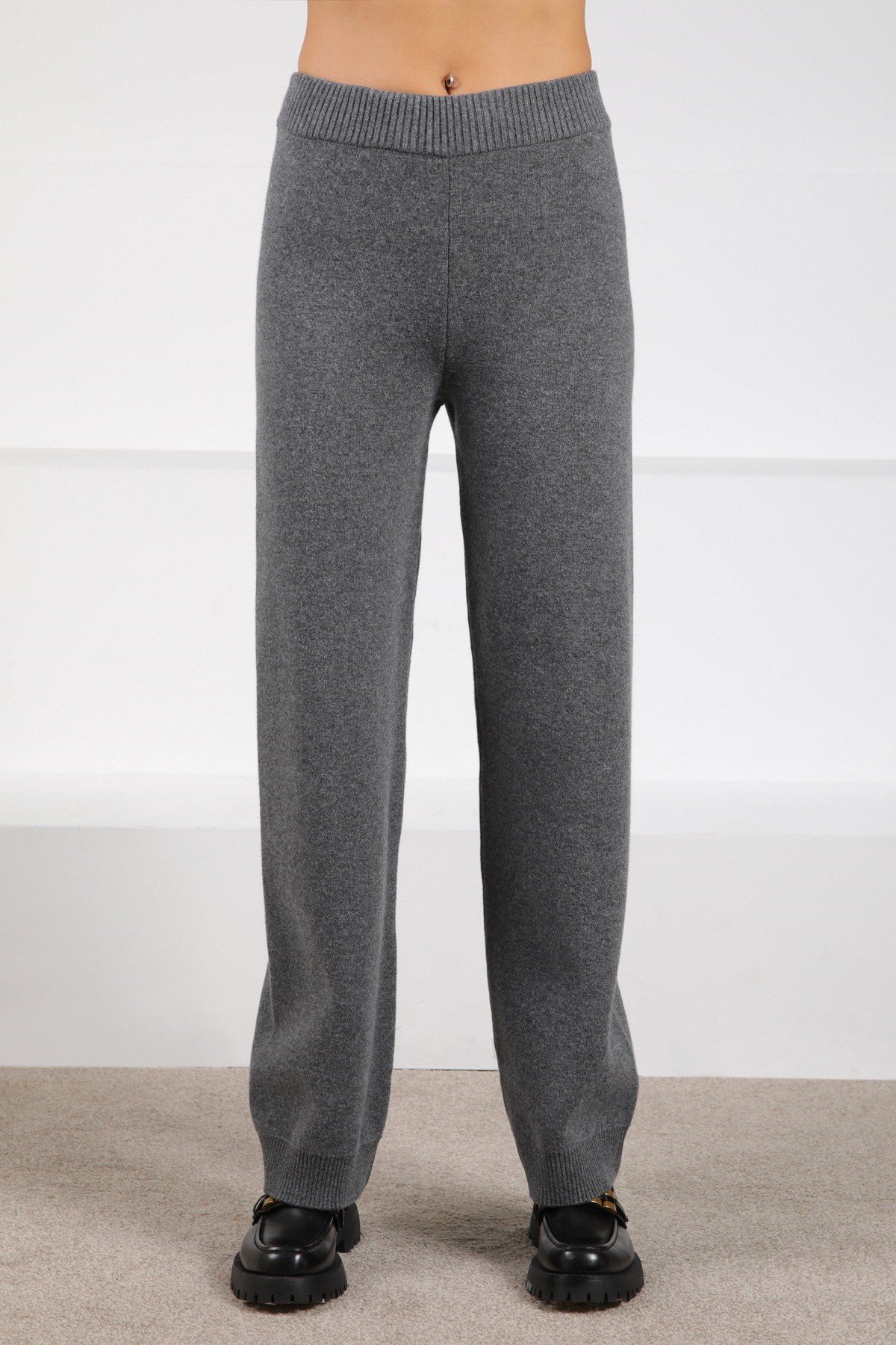 Ferraro Antrasit Kaşmirli Kadın Triko Pantolon
