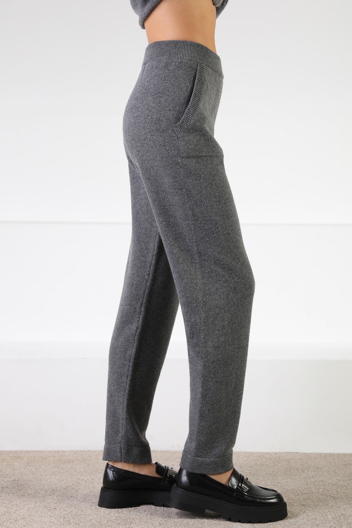 Ferraro Antrasit Kaşmirli Kadın Triko Pantolon