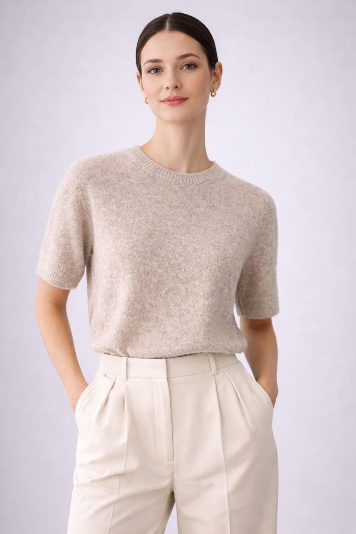Ferraro Bej Kadın Mevsimlik Yün Karışımlı Kısa Kollu Triko Bluz