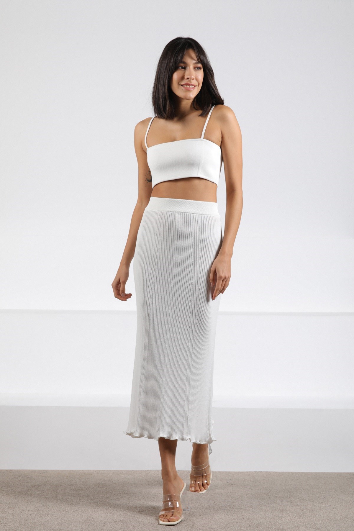 Ferraro Beyaz Midi Boy Kadın Triko Etek