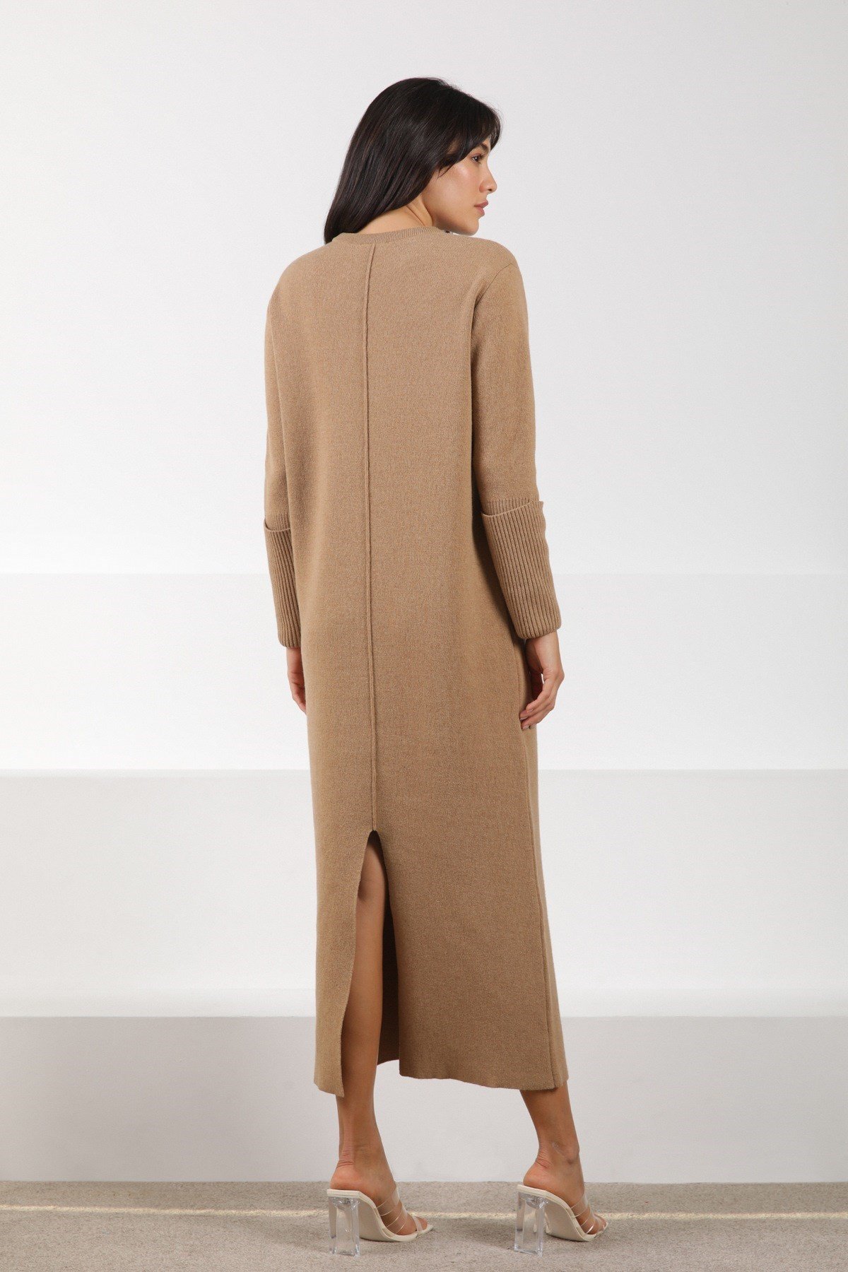 Ferraro Camel Arkadan Yırtmaçlı Midi Boy Kaşmirli Kadın Triko Elbise