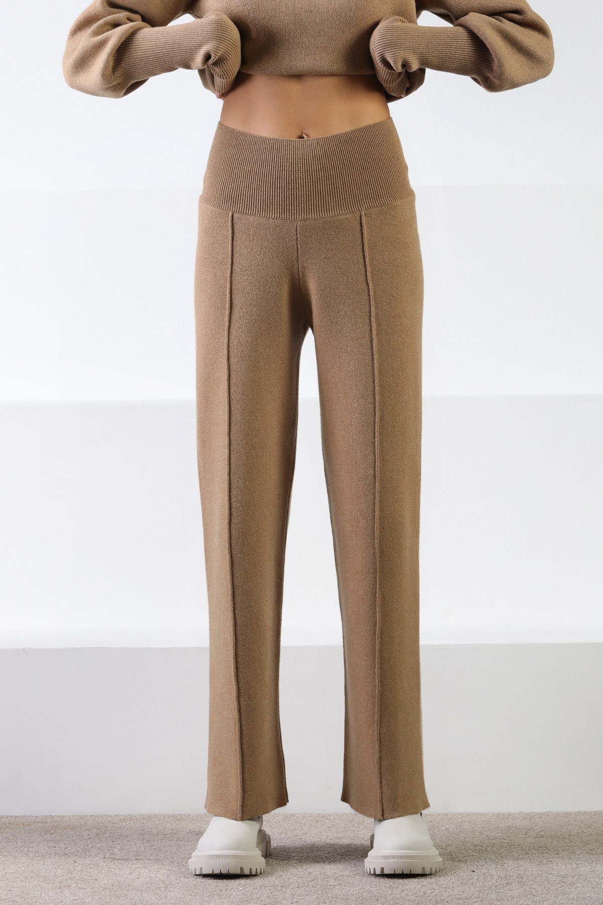 Ferraro Camel Bol Paça Kaşmirli Kadın Triko Pantolon