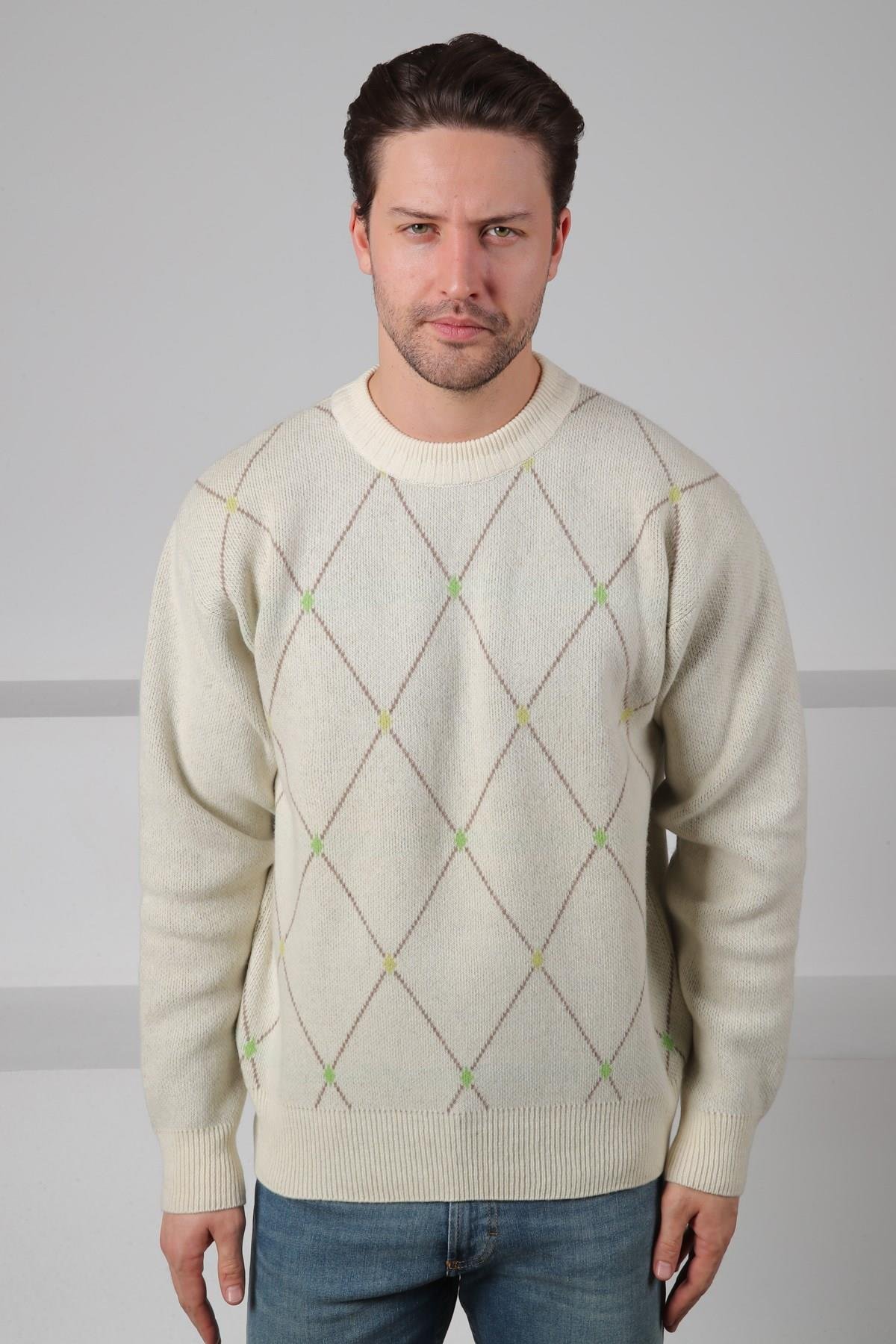 Ferraro Ekru Bisiklet Yaka Geometrik Baklava Desenli Uzun Kollu %100 Kuzu Yünü Erkek Triko Kazak