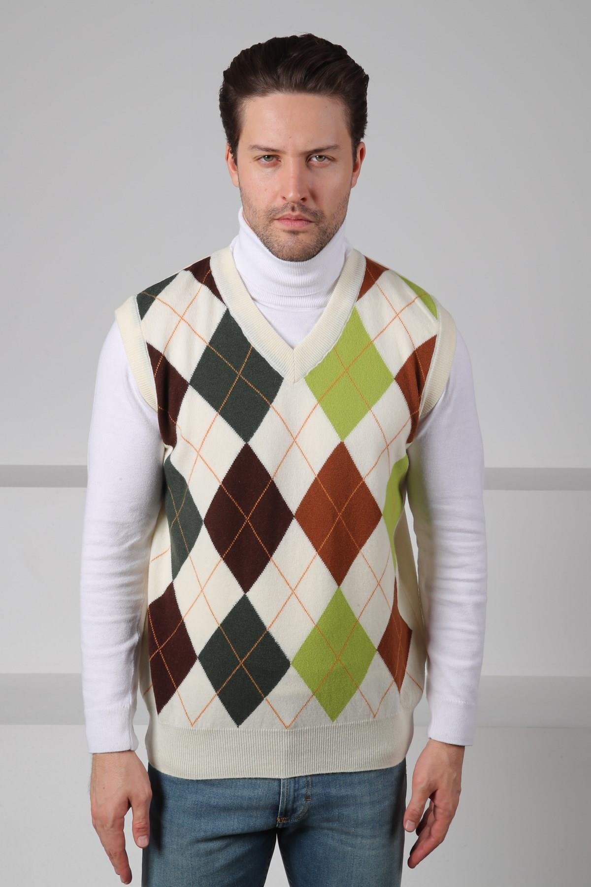 Ferraro Ekru/Haki V Yaka Çok Renkli Baklava Desenli Kolsuz %100 Kuzu Yünü Erkek Triko Süveter