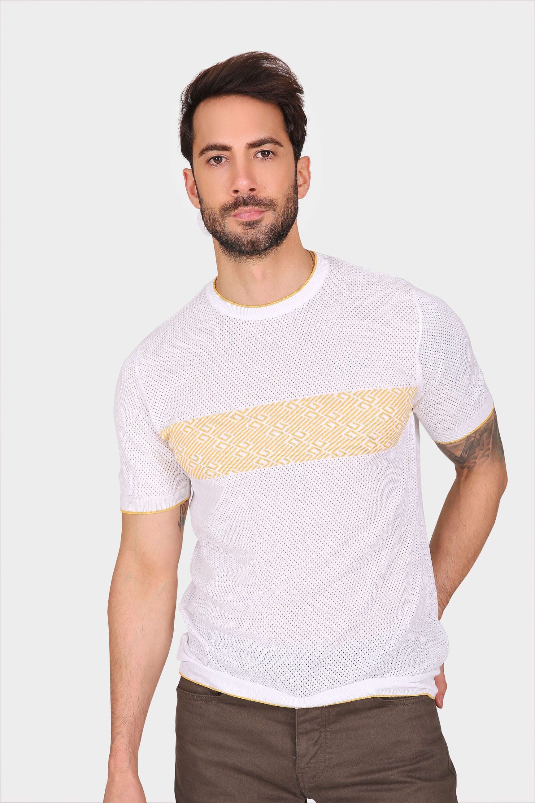 Ferraro Erkek Desenli Delikli Bisiklet Yaka Triko T Shirt - Beyaz Hardal
