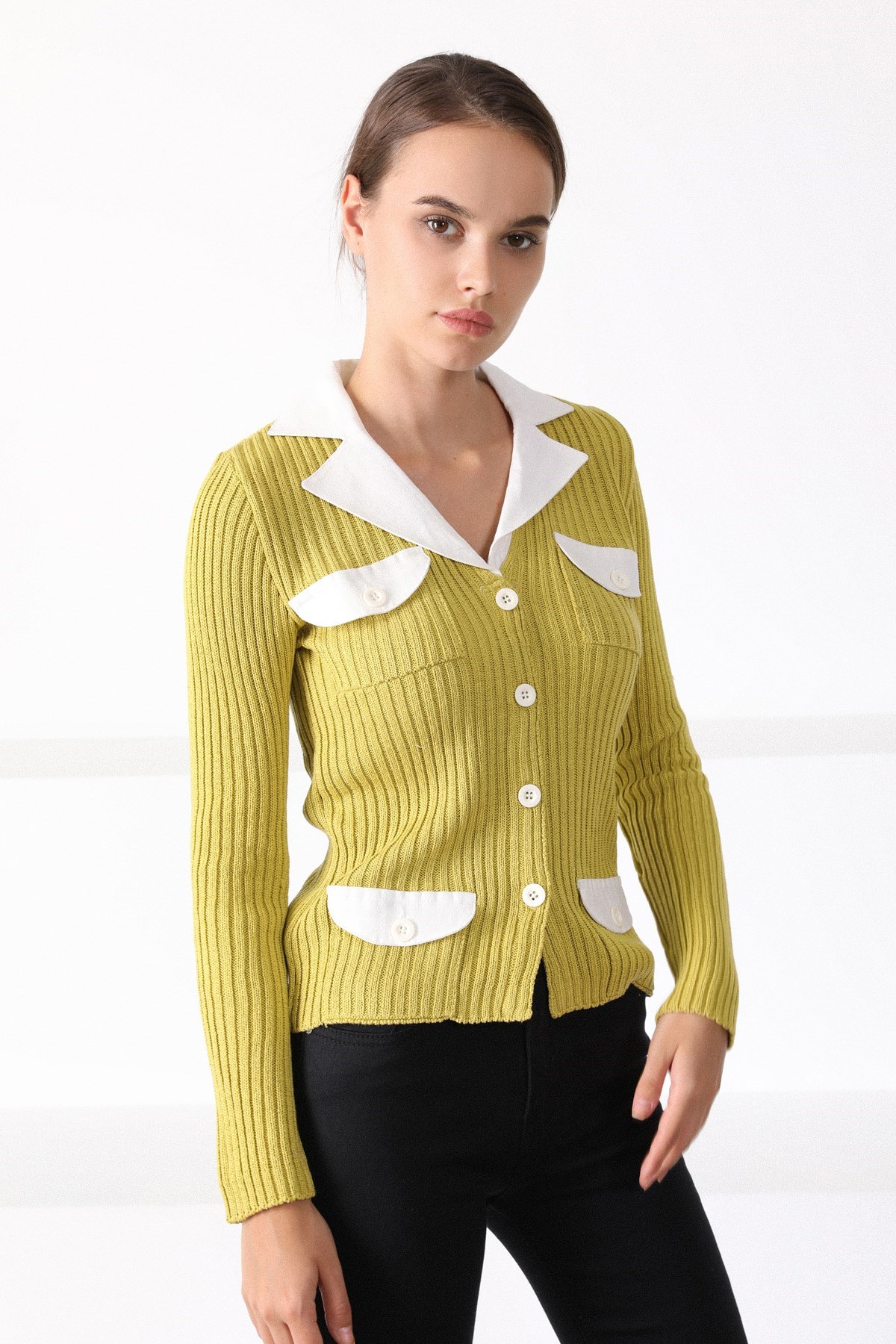 Ferraro Hardal Gömlek Yaka Kadın Triko Hırka