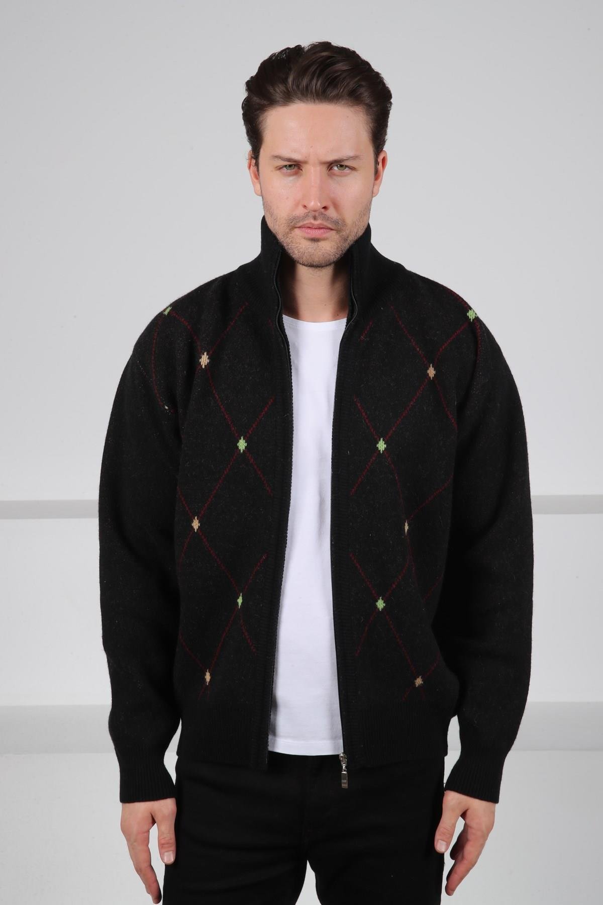 Ferraro Siyah Balıkçı Yaka Fermuarlı Geometrik Baklava Desenli Uzun Kollu %100 Kuzu Yünü Erkek Triko Ceket