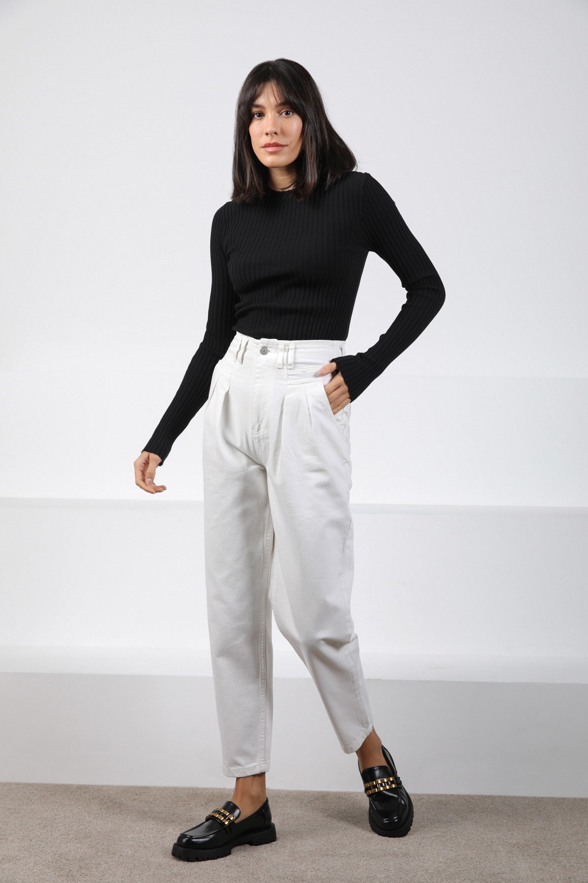 Ferraro Siyah Bisiklet Yaka Pamuklu Kadın Triko Kazak