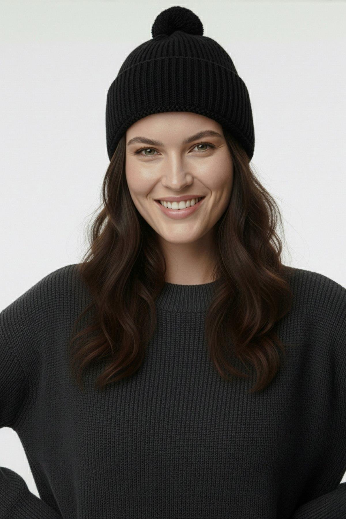 Ferraro Siyah Yumuşak Dokulu Triko Şapka