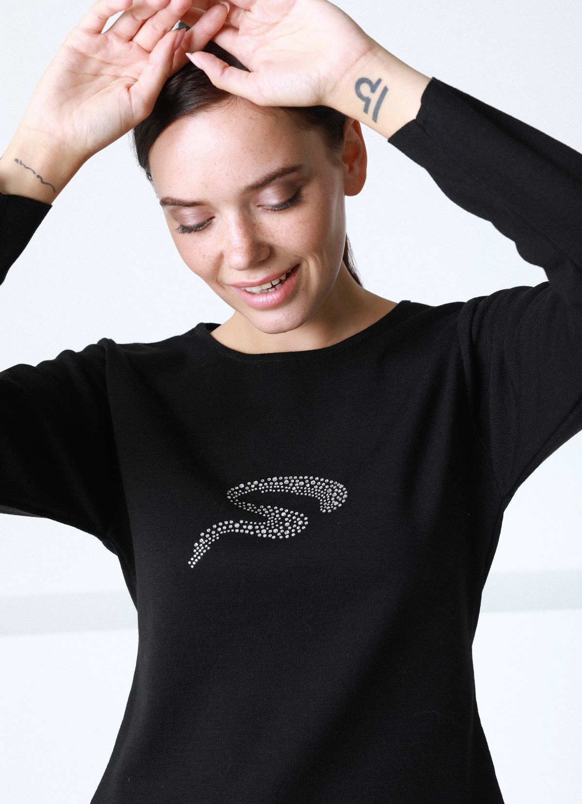 Ferraro Siyah Yuvarlak Yaka İtalyan Merino Yünü Kadın Triko Kazak