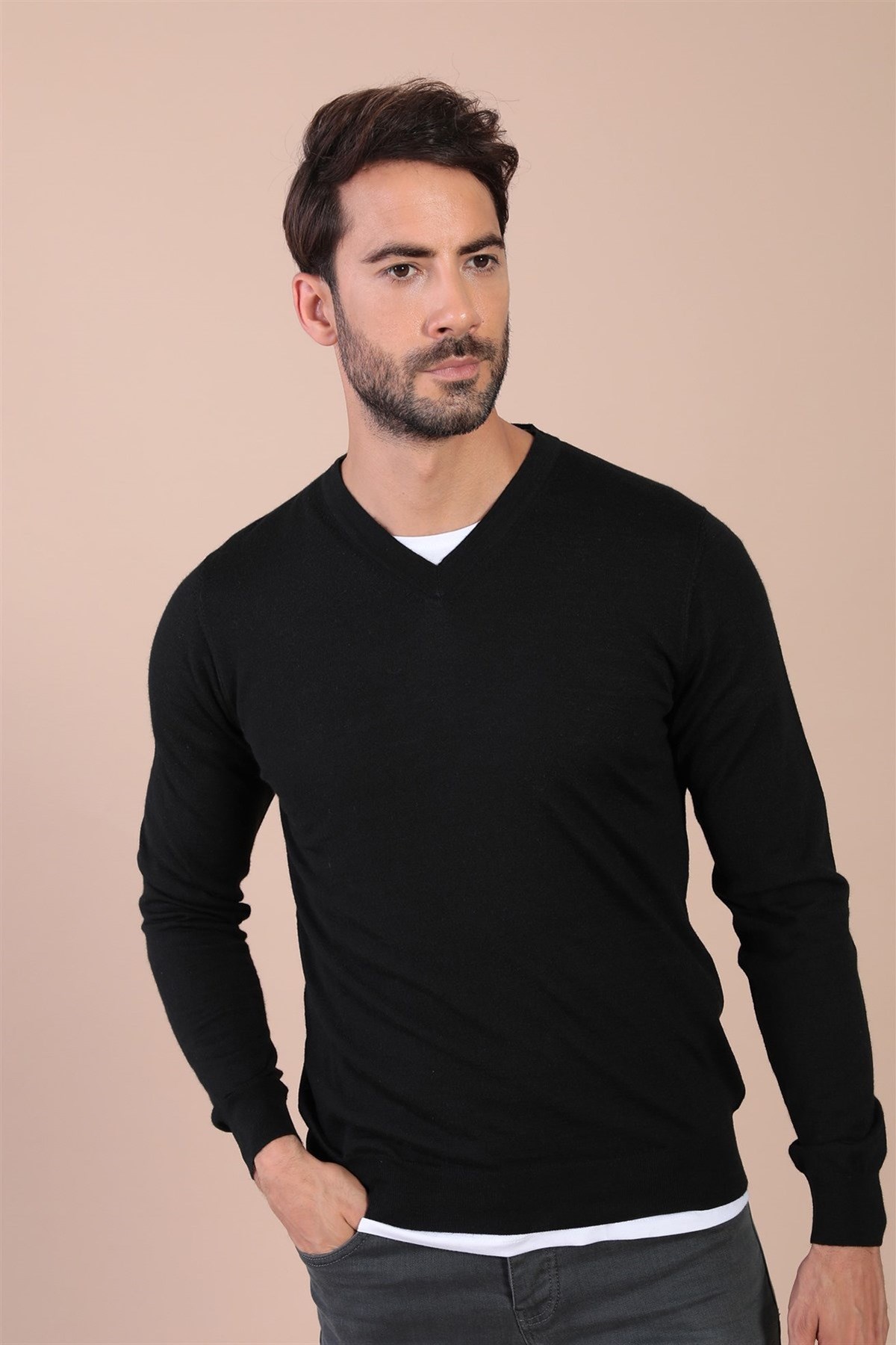 Ferraro V Yaka Superfine Yün Kazak - Siyah