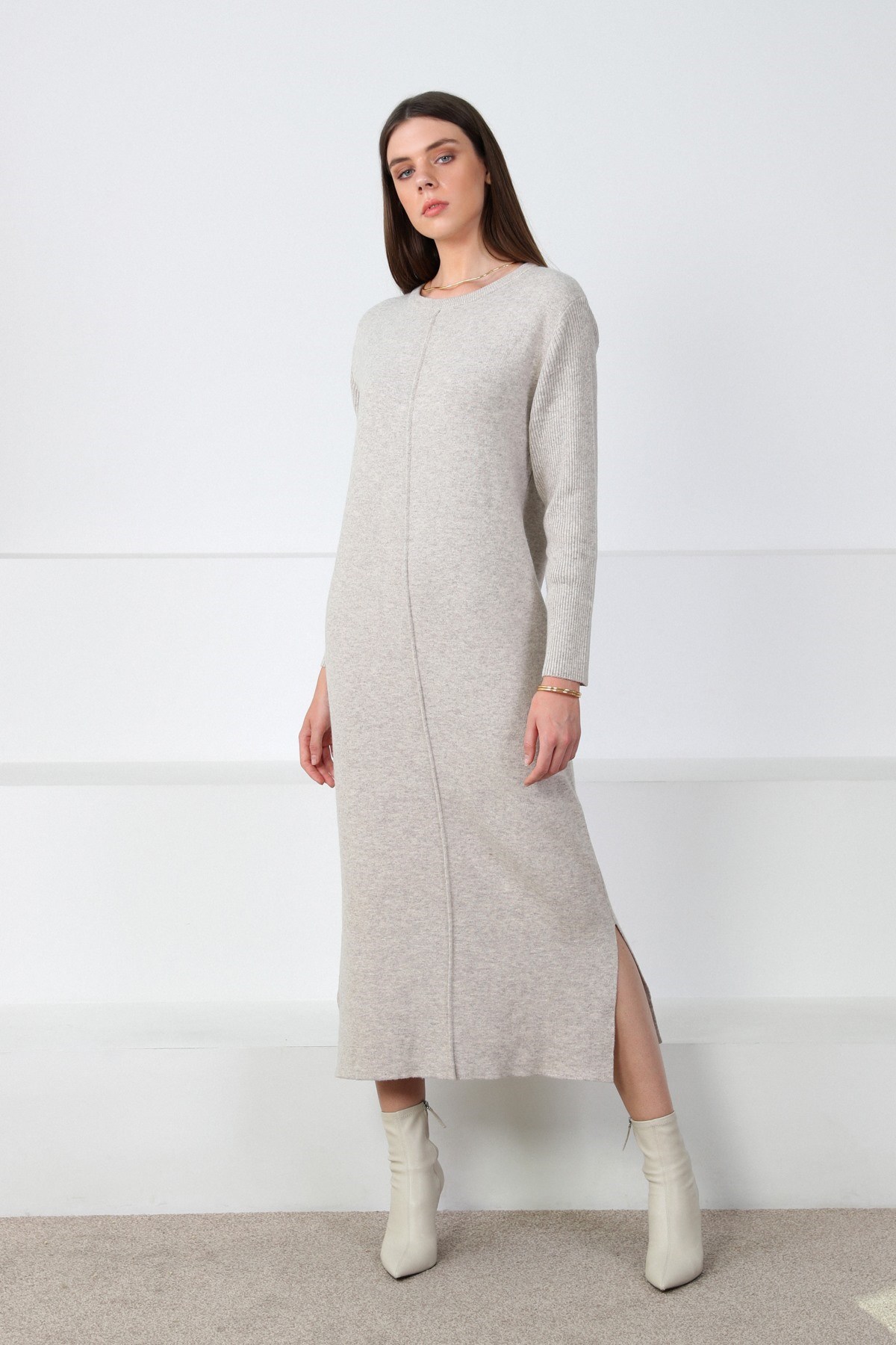 Ferraro Vizon Yandan Yırtmaçlı Midi Boy Kaşmirli Kadın Triko Elbise