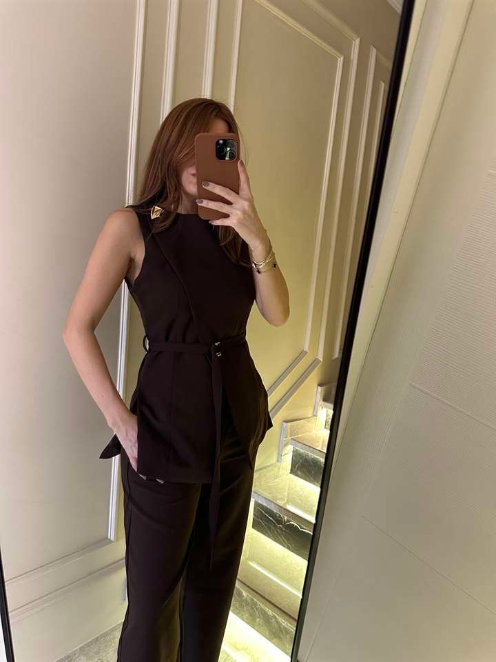 Acı Kahve Asimetrik Yelekli Kumaş Takım