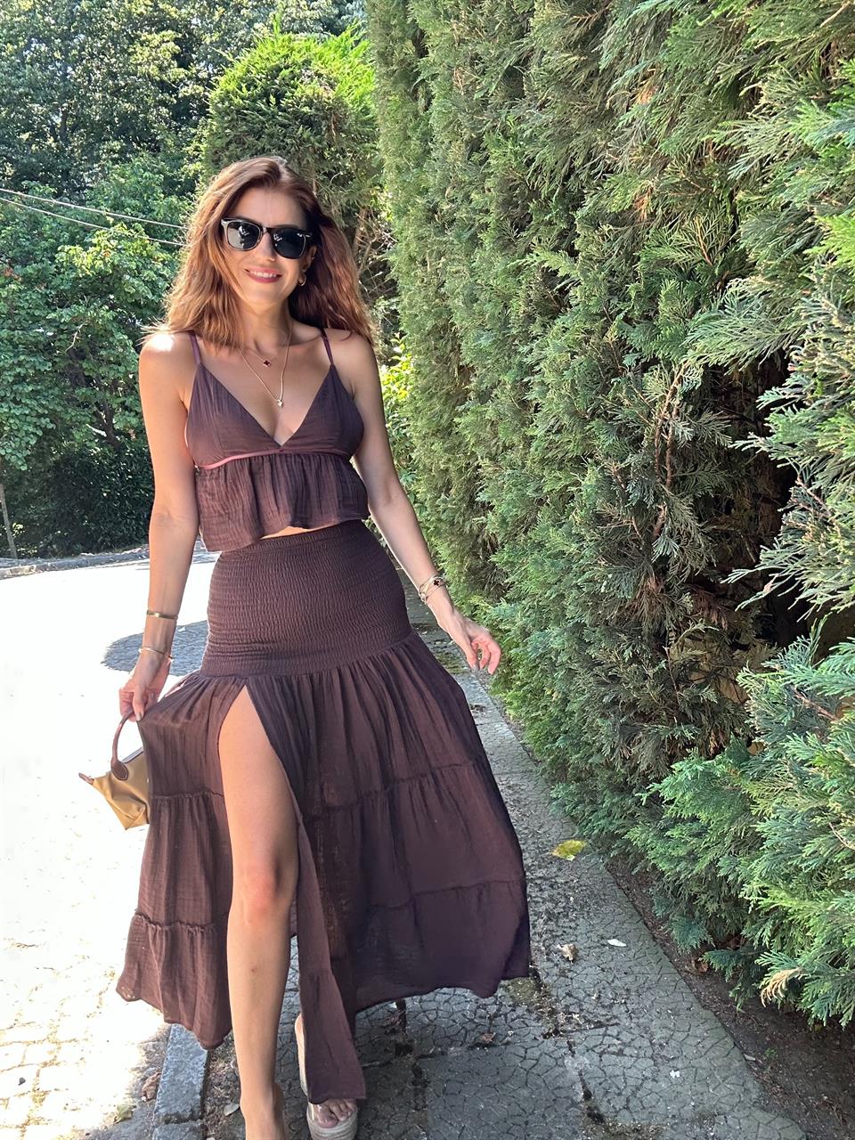 Acı Kahve Ayarlanabilir Askı Bluz Etek Takım