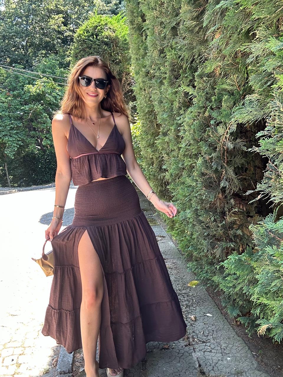 Acı Kahve Ayarlanabilir Askı Bluz Etek Takım