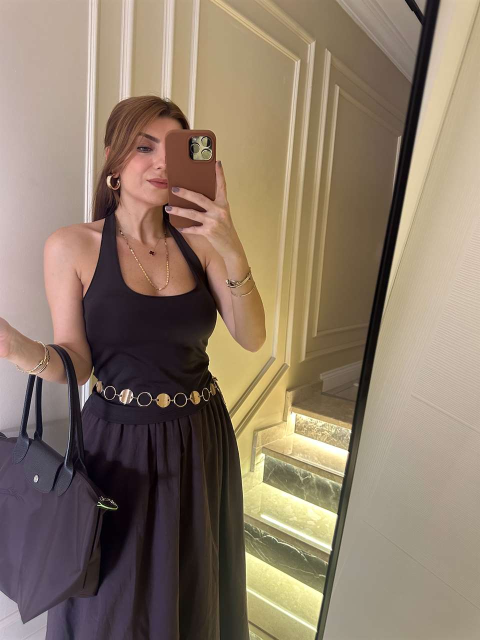 Acı Kahve Boyundan Geçmeli Destekli Bluz