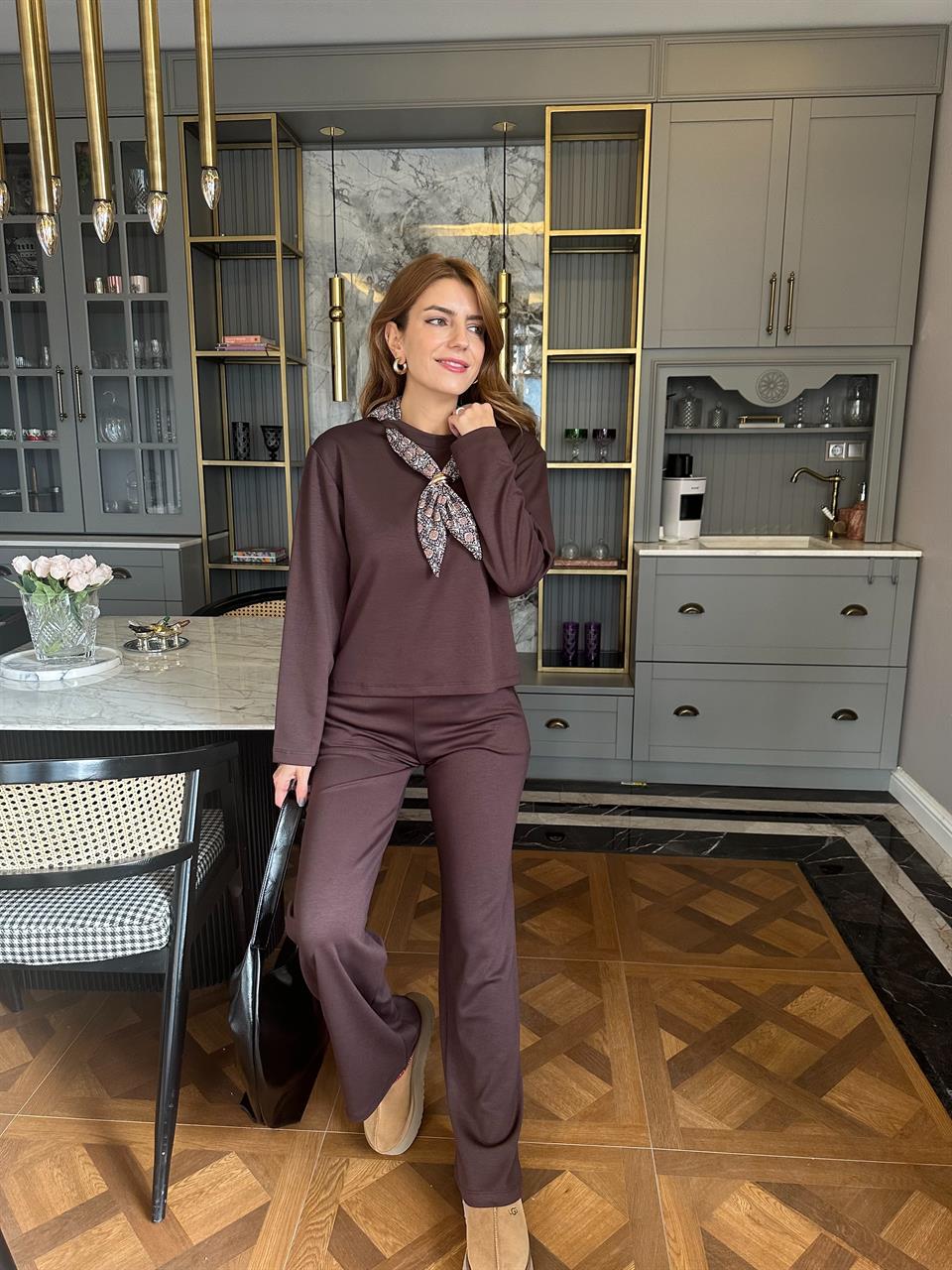 Acı Kahve Fularlı Pamuk Kumaş Takım