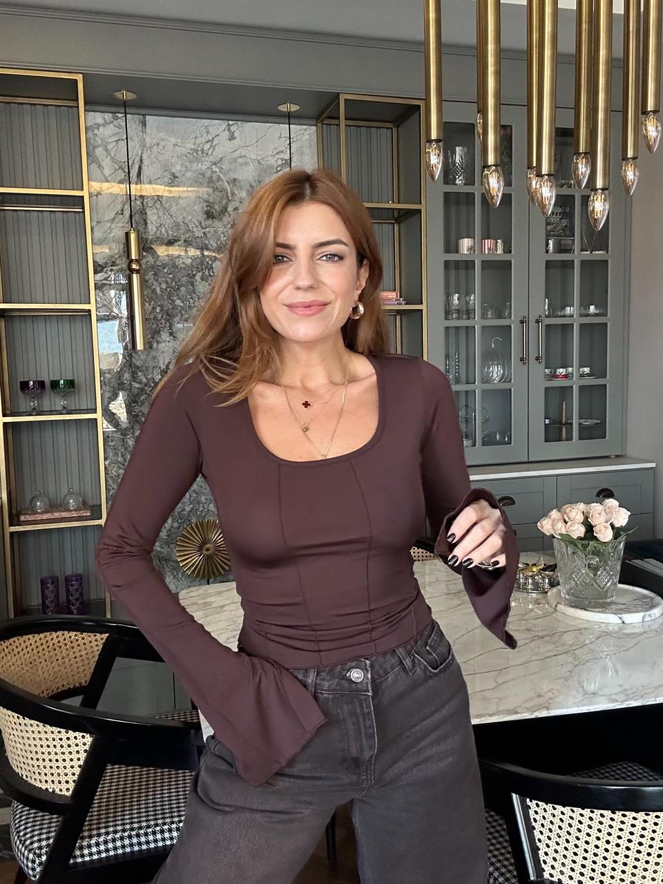 Acı Kahve İspanyol Kol U Yaka Bluz