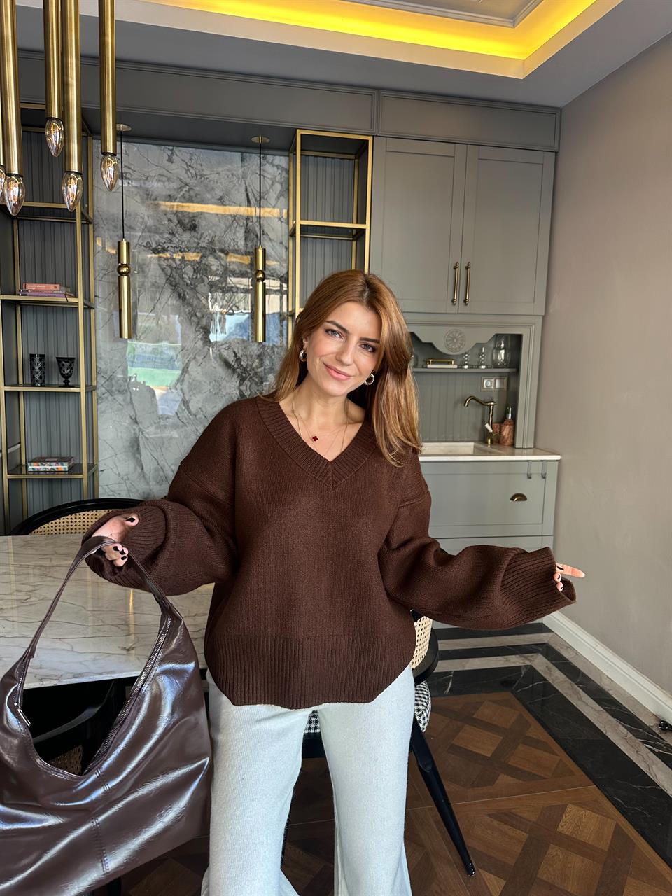 Acı Kahve V Yaka Salaş Triko Kazak