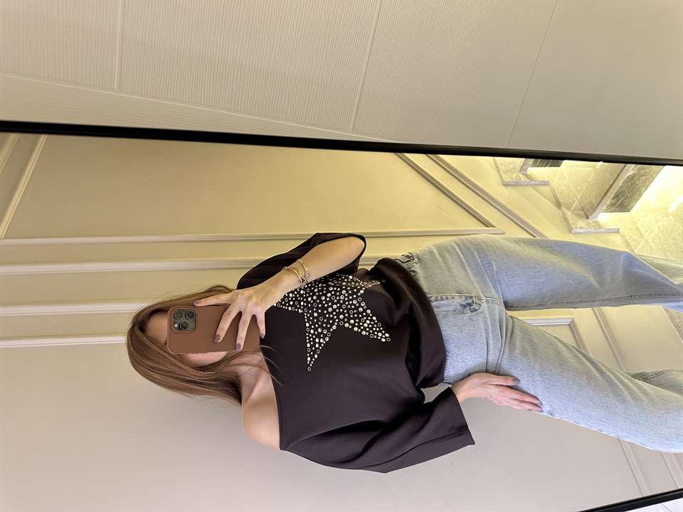 Acı Kahve Yıldız Baskı Kayık Yaka Bluz