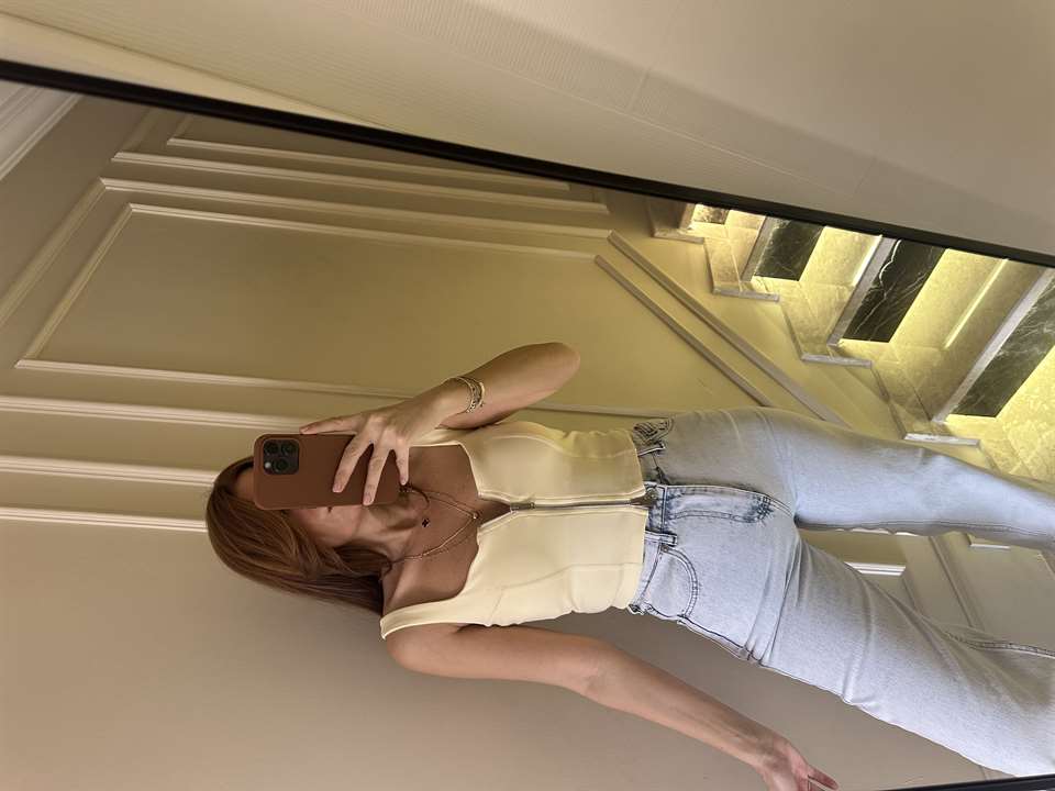 Açık Sarı Pamuk Çift Fermuar Askılı Bluz