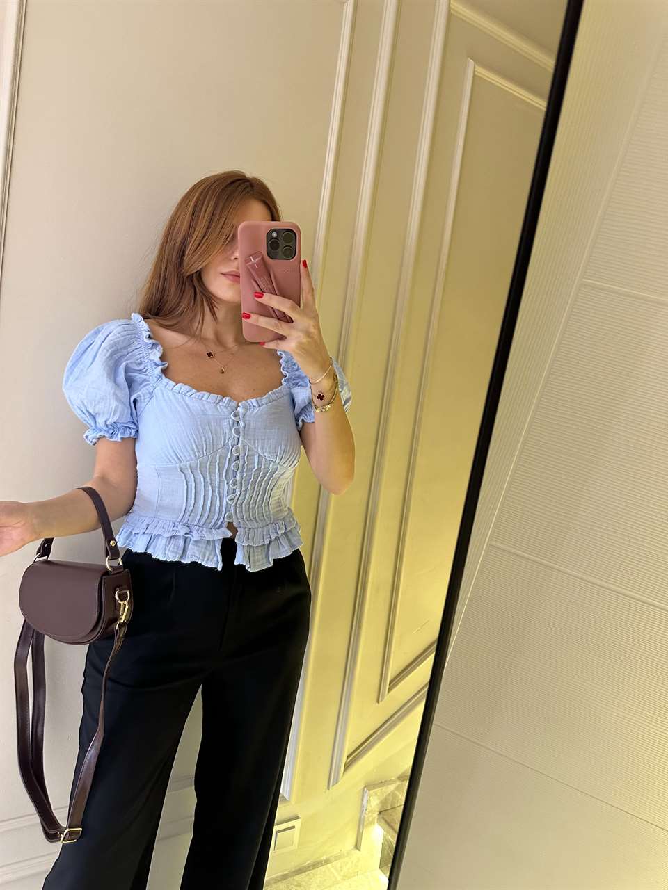 Bebe Mavi Müslin Düğmeli Madonna Bluz