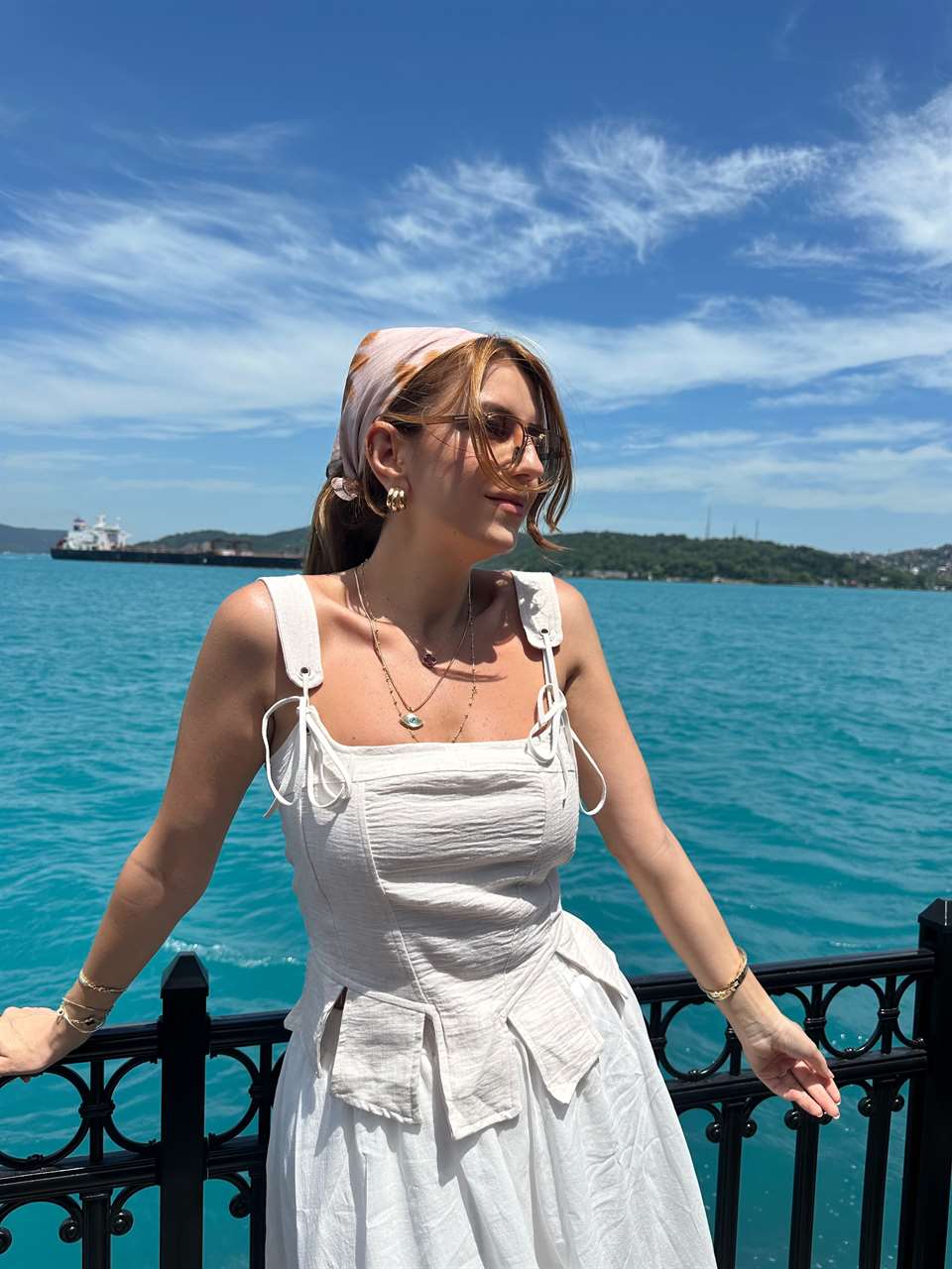 Bej Askılı Keten Korse Bluz