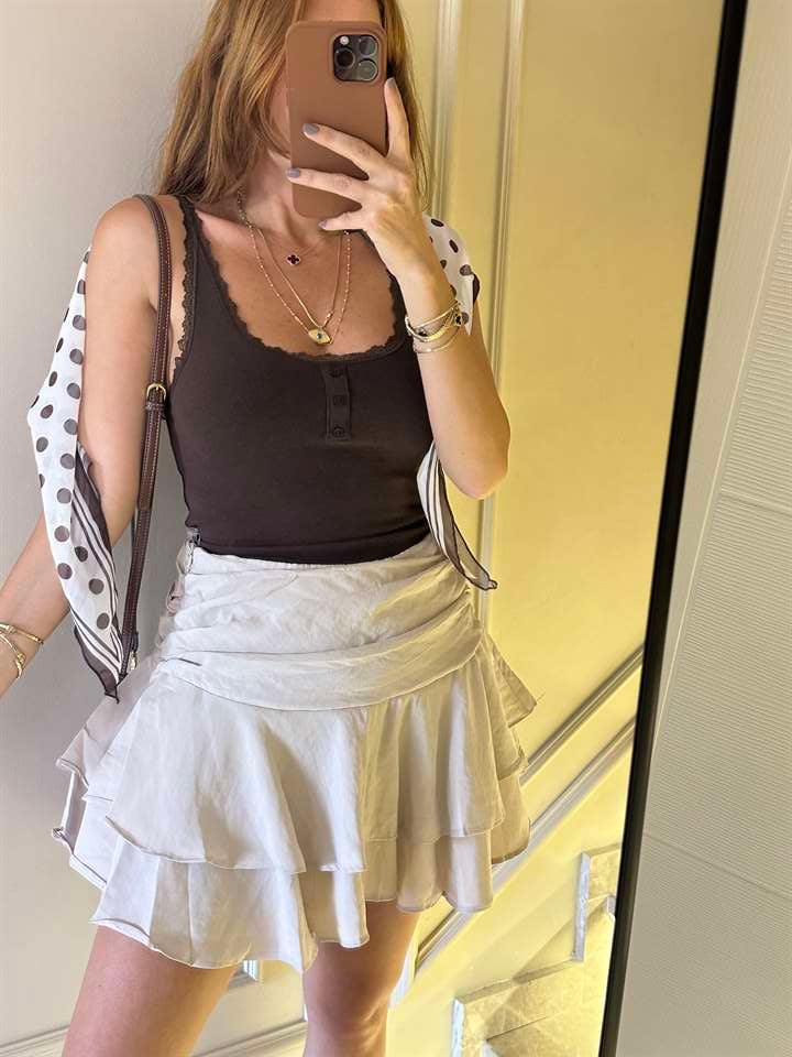 Bej Büzgülü Şortlu Etek