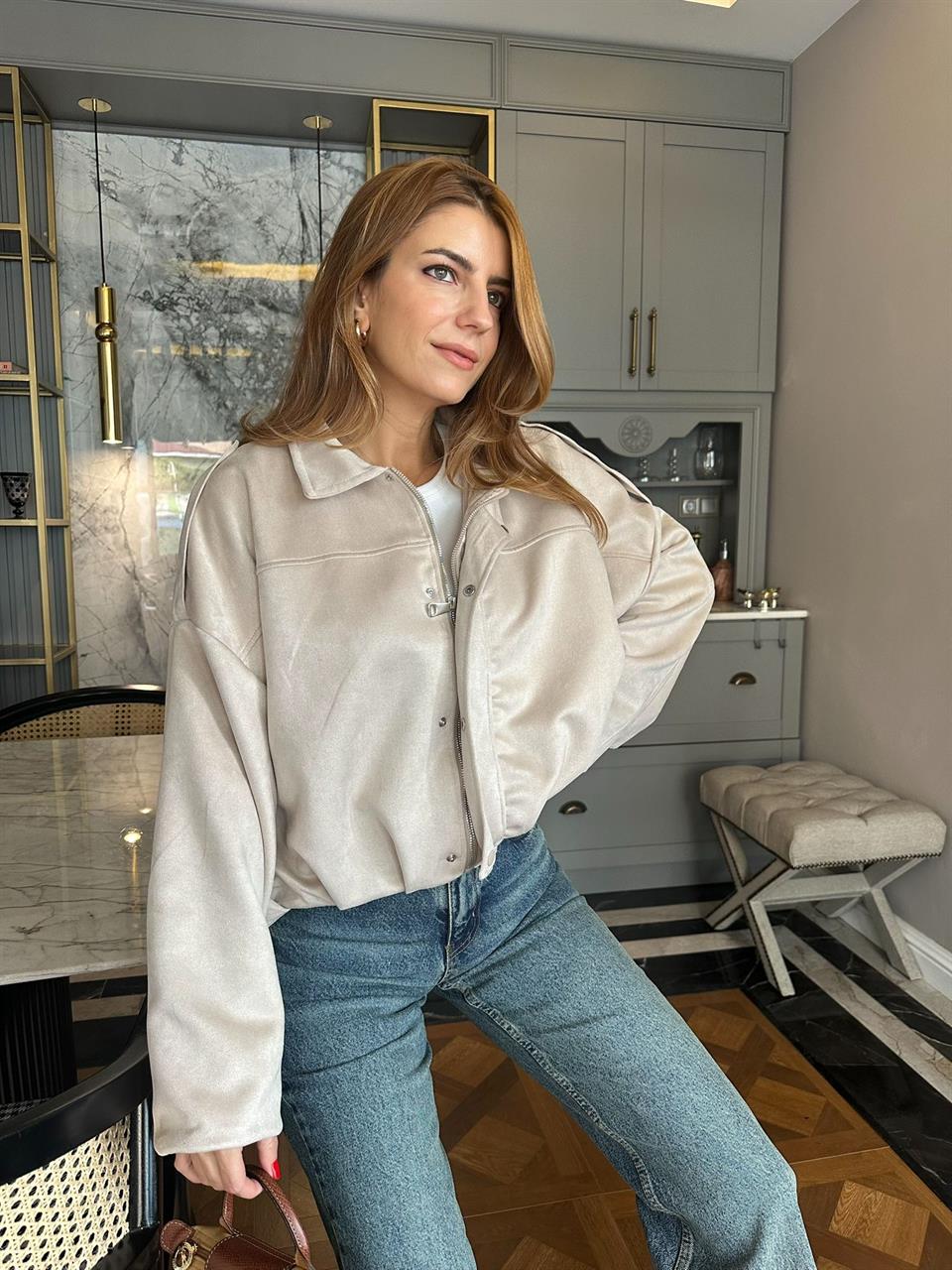 Bej Fermuarlı Süet Mont