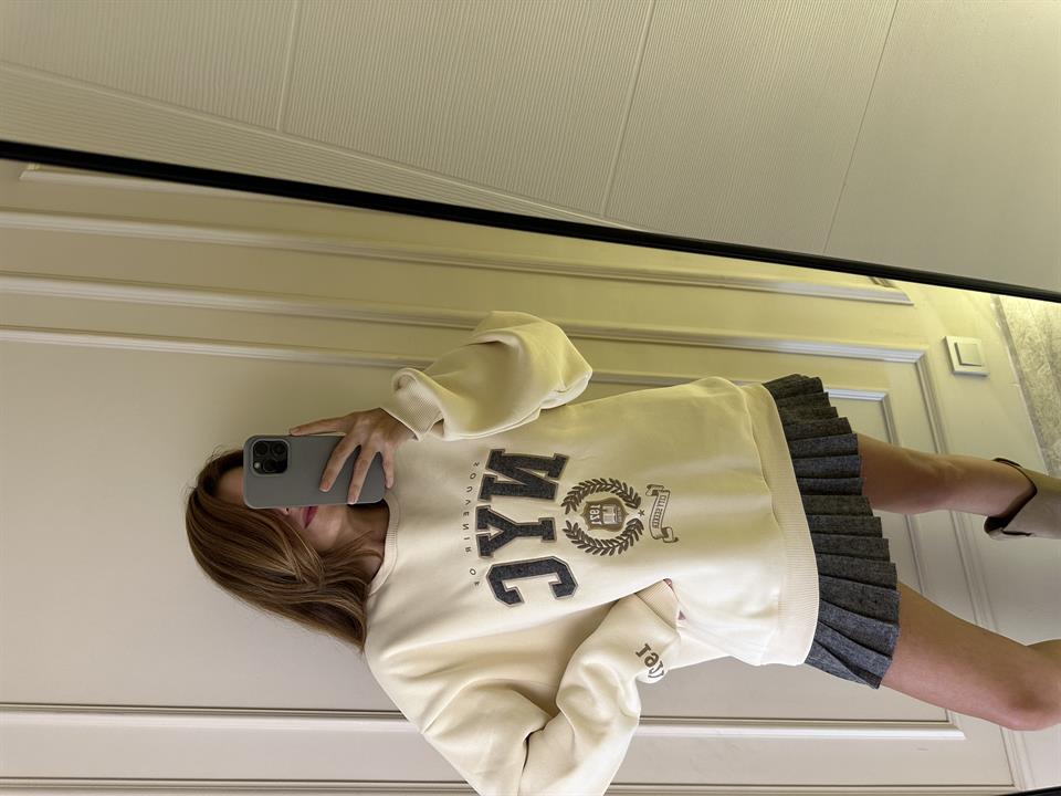 Bej NYC Nakışlı Sweatshirt